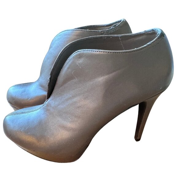 Audrey Brooke Taupe Stiletto Ankle Boots size 8 womens Grayish Brown 4+ in heel - Picture 1 of 16
